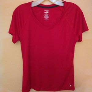 Danskin Now red loose v-neck t-shirt, sz M (8-10)